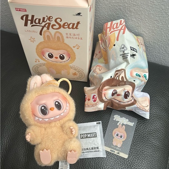 Authentic LABUBU Baba - Picture 2 of 2